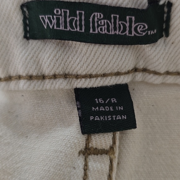 #631 wild fable Cream High-Rise Denim Shorts with Contrast Stitching - Picture 4 of 8